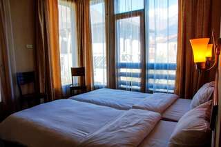 Отель Hotel Old Seti Местиа Стандартный двухместный номер с 1 кроватью или 2 отдельными кроватями-1