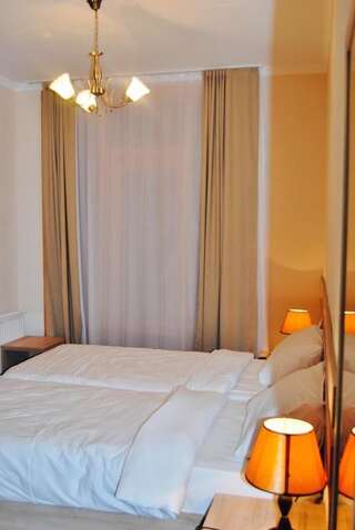 Отель Hotel Old Seti Местиа Стандартный двухместный номер с 1 кроватью или 2 отдельными кроватями-3